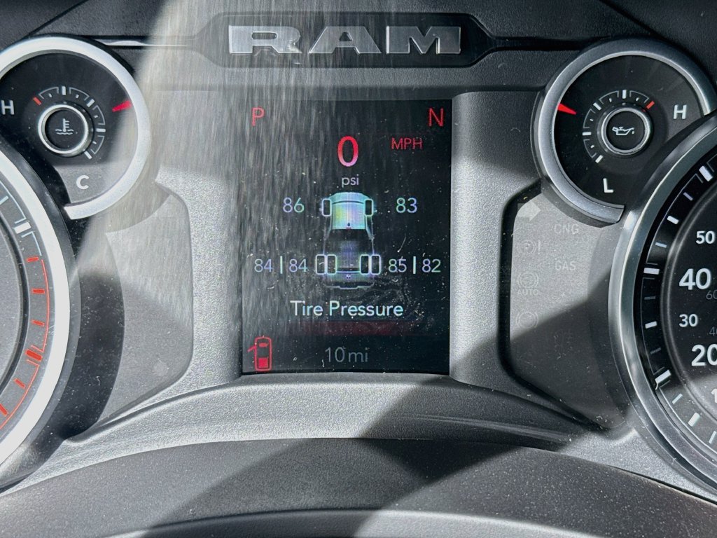 New 2027 RAM 3500 Big Horn AWD/4WD image 12