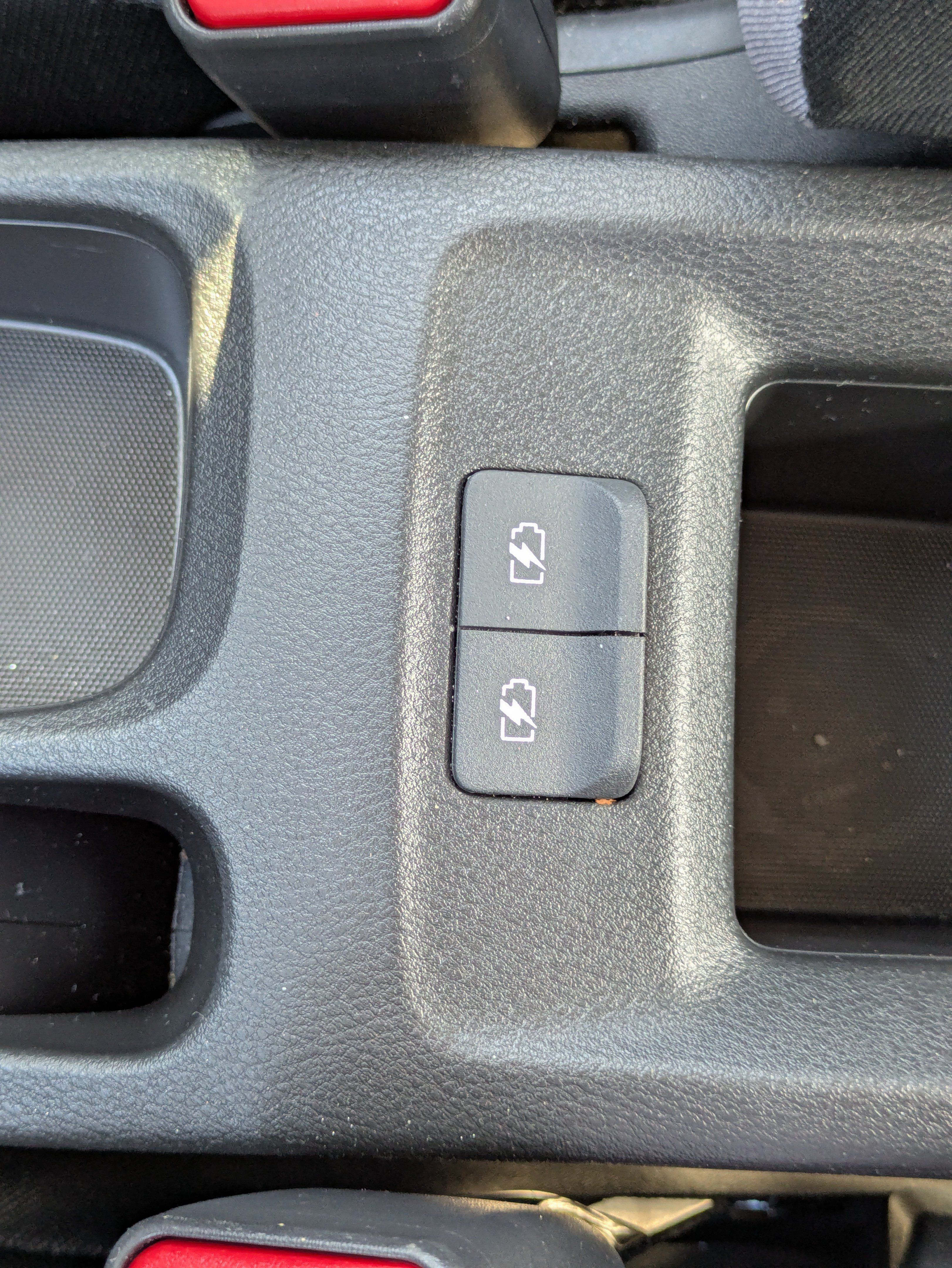 Used 2025 Nissan Versa S w/ Trunk Package FWD image 27