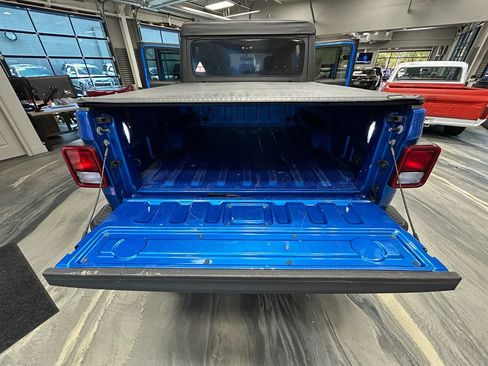 Used 2021 Jeep Gladiator Mojave AWD/4WD image 45