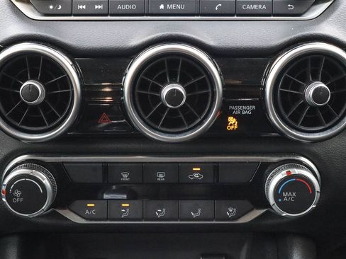 Used 2024 Nissan Sentra SV image 11