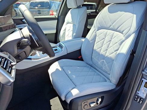 Used 2026 BMW X5 xDrive40i AWD/4WD image 9