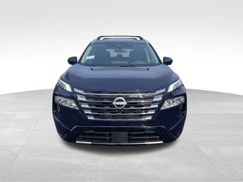 New 2026 Nissan Rogue Platinum image 3