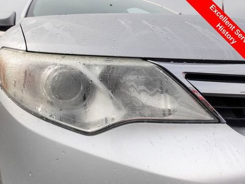 Used 2012 Toyota Camry LE image 6