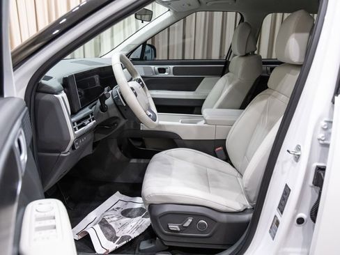 Used 2024 Hyundai Santa Fe SEL AWD/4WD image 10