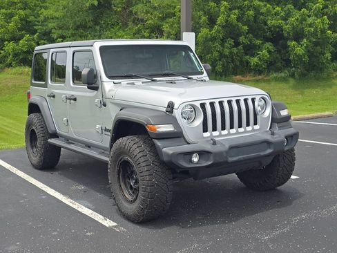 Used 2022 Jeep Wrangler Unlimited Sport AWD/4WD image 1