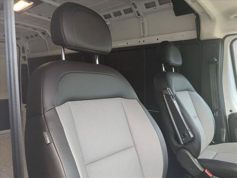 Used 2026 RAM ProMaster 2500 w/ Convenience Group FWD image 19