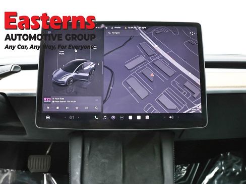 Used 2023 Tesla Model 3 Standard Range image 12