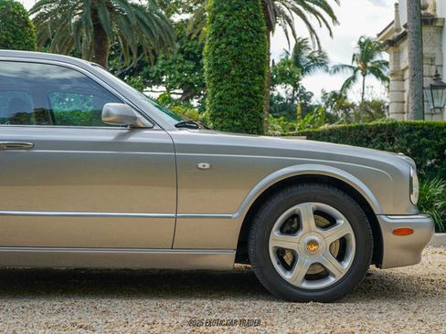 Used 2003 Bentley Arnage R RWD image 11
