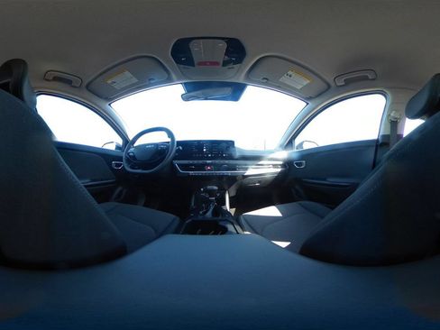 Used 2025 Kia K4 FWD image 44