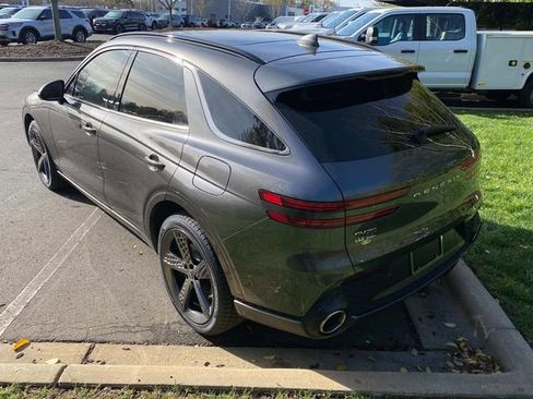 Used 2024 Genesis GV70 2.5T w/ Sport Prestige Package image 31