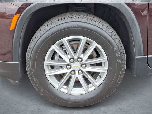Certified 2023 Chevrolet Traverse LT FWD image 10