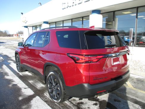 Certified 2023 Chevrolet Traverse RS w/ LPO, Floor Liner Package image 3