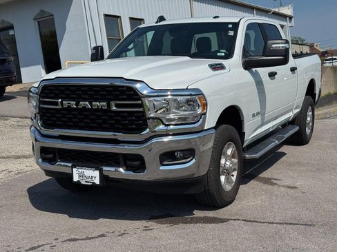 Used 2024 RAM 2500 Big Horn AWD/4WD image 10
