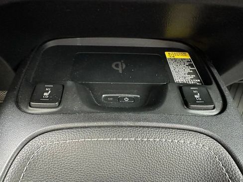 Used 2019 Toyota Corolla SE FWD image 29