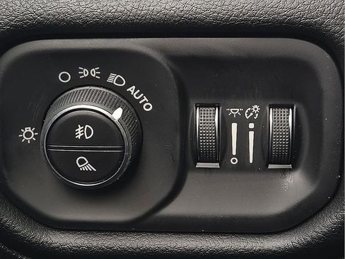 New 2026 RAM 1500 RHO image 17