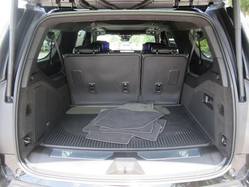 New 2026 Cadillac Escalade ESV Platinum Sport w/ LPO, ONYX Package AWD/4WD image 38