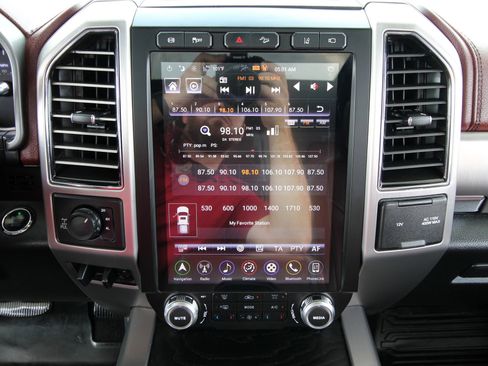 Used 2019 Ford F250 Platinum w/ Platinum Ultimate Package image 31