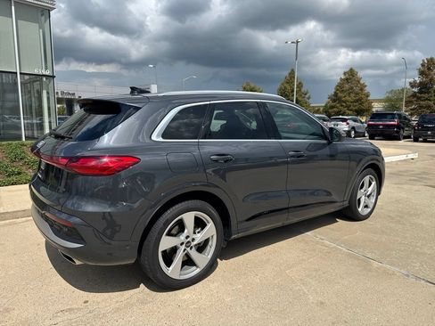 Used 2025 Audi Q5 Prestige AWD/4WD image 2