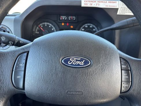 Used 2015 Ford E-350 and Econoline 350 Super Duty image 20