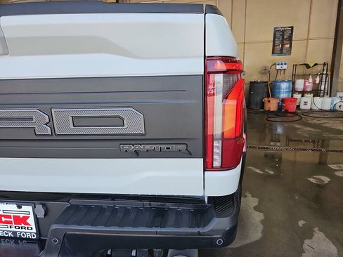 Used 2024 Ford F150 Raptor AWD/4WD image 33
