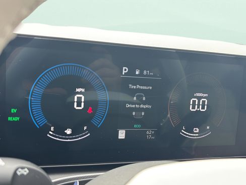 New 2026 Hyundai Santa Fe SE FWD image 13