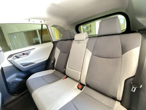 Used 2019 Toyota RAV4 XLE w/ Convenience Package AWD/4WD image 25