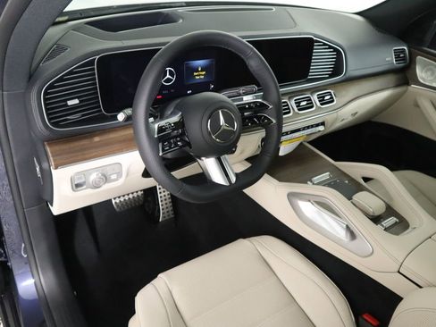 New 2026 Mercedes-Benz GLS 580 4MATIC image 10