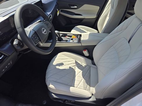 New 2026 Nissan Sentra SL w/ Floor Mat Package FWD image 11