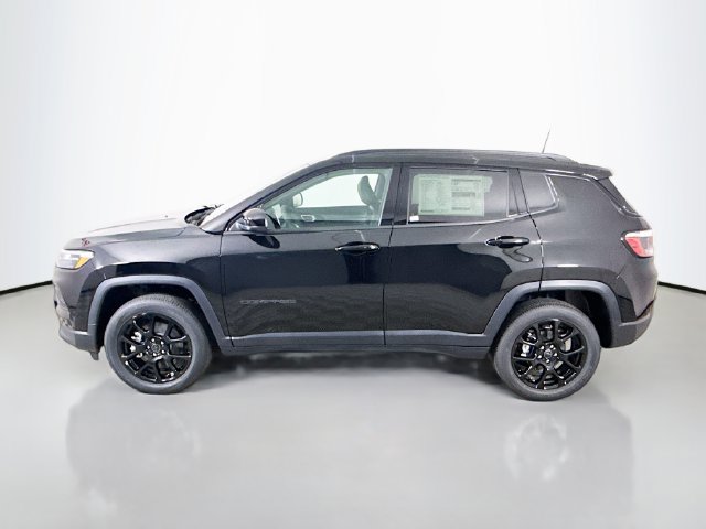 New 2026 Jeep Compass Latitude AWD/4WD image 4