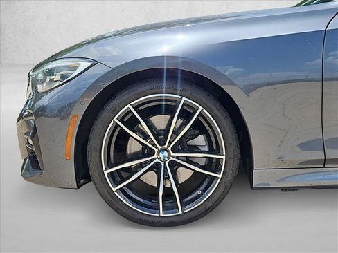 Used 2021 BMW 330i Sedan w/ M Sport Package RWD image 21