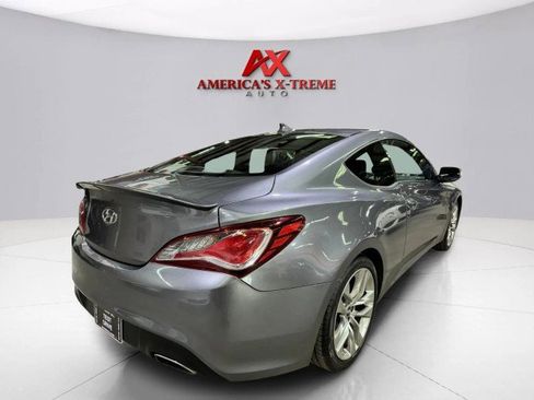 Used 2015 Hyundai Genesis 3.8 image 5