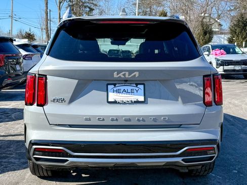 Certified 2022 Kia Sorento SX image 6