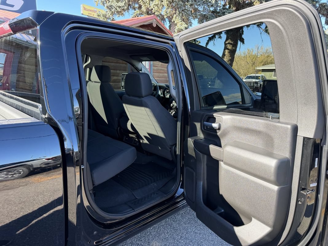 Used 2020 Chevrolet Silverado 2500 Custom w/ Custom Convenience Package AWD/4WD image 23