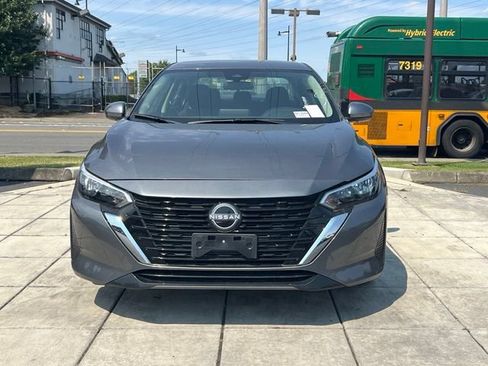 Used 2025 Nissan Sentra SV FWD image 6