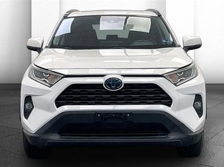 Used 2019 Toyota RAV4 XLE w/ Convenience Package video 2