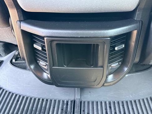 Used 2022 RAM 1500 Big Horn AWD/4WD image 38