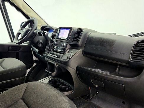 Used 2025 RAM ProMaster 2500 w/ U-Haul Equipment Group FWD image 27