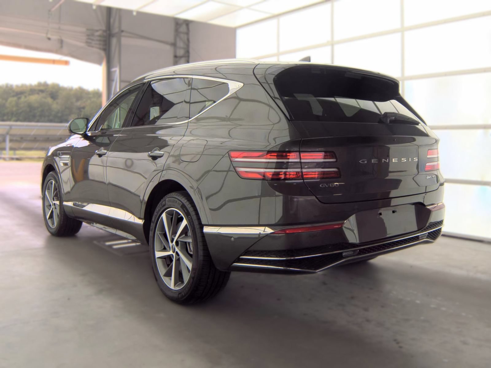 Used 2025 Genesis GV80 3.5T Advanced AWD/4WD image 3