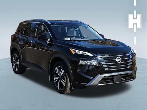 Used 2024 Nissan Rogue SL image 1