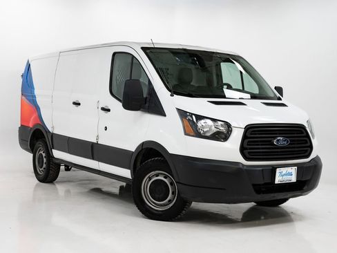 Used 2017 Ford Transit 250 130 Low Roof image 5