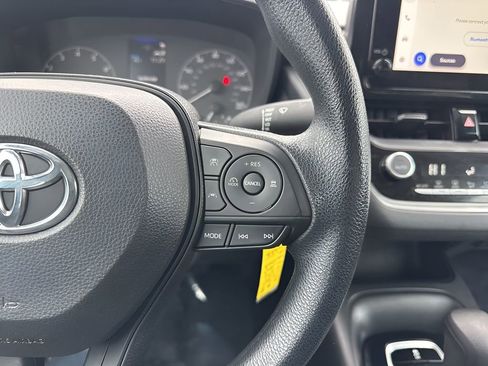 Used 2023 Toyota Corolla LE image 14