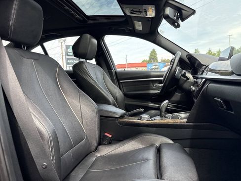 Used 2016 BMW 328i Sedan RWD image 15