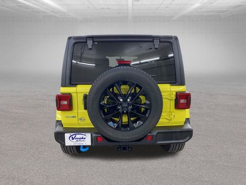 Used 2023 Jeep Wrangler Unlimited Sahara w/ Cold Weather Group image 11