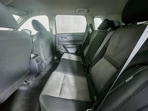 Used 2025 Nissan Rogue SV FWD image 26