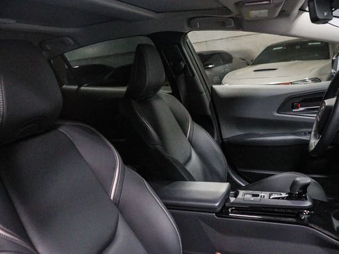 Certified 2026 Toyota Prius XLE FWD image 17