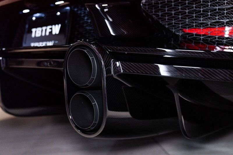 Used 2022 Bugatti Chiron Super Sport AWD/4WD image 47