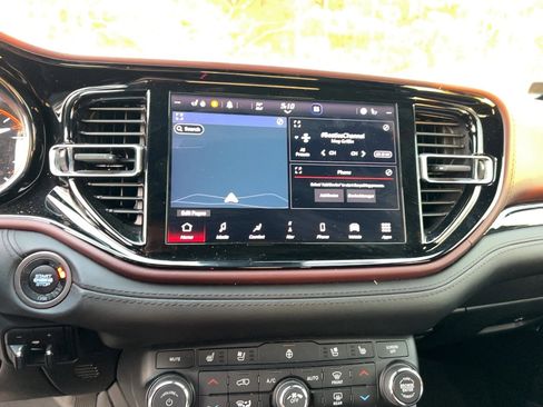 Used 2021 Dodge Durango Citadel image 21