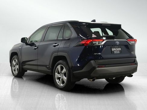 Used 2020 Toyota RAV4 Limited image 3