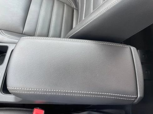 Used 2018 Ford Escape Titanium FWD image 39