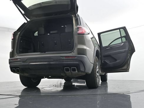 Used 2025 GMC Acadia AT4 AWD/4WD image 30